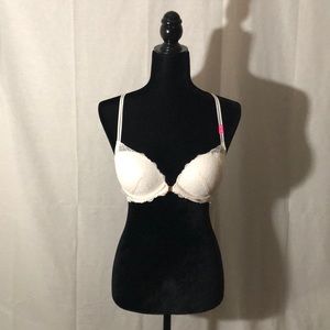 Victoria Secrets Pink date bra!